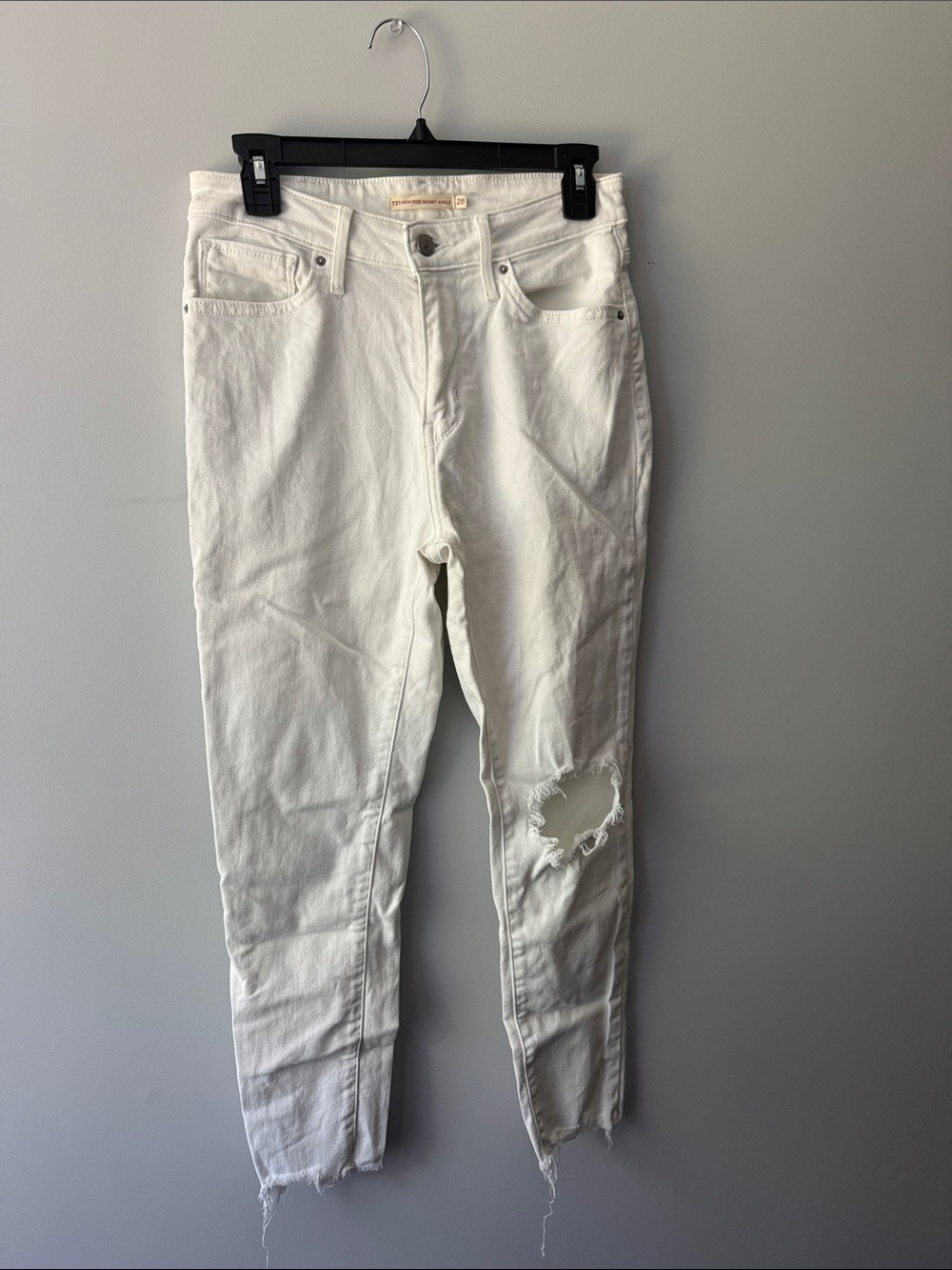 Levi's High Rise White Distressed Ankle Crop Jeans